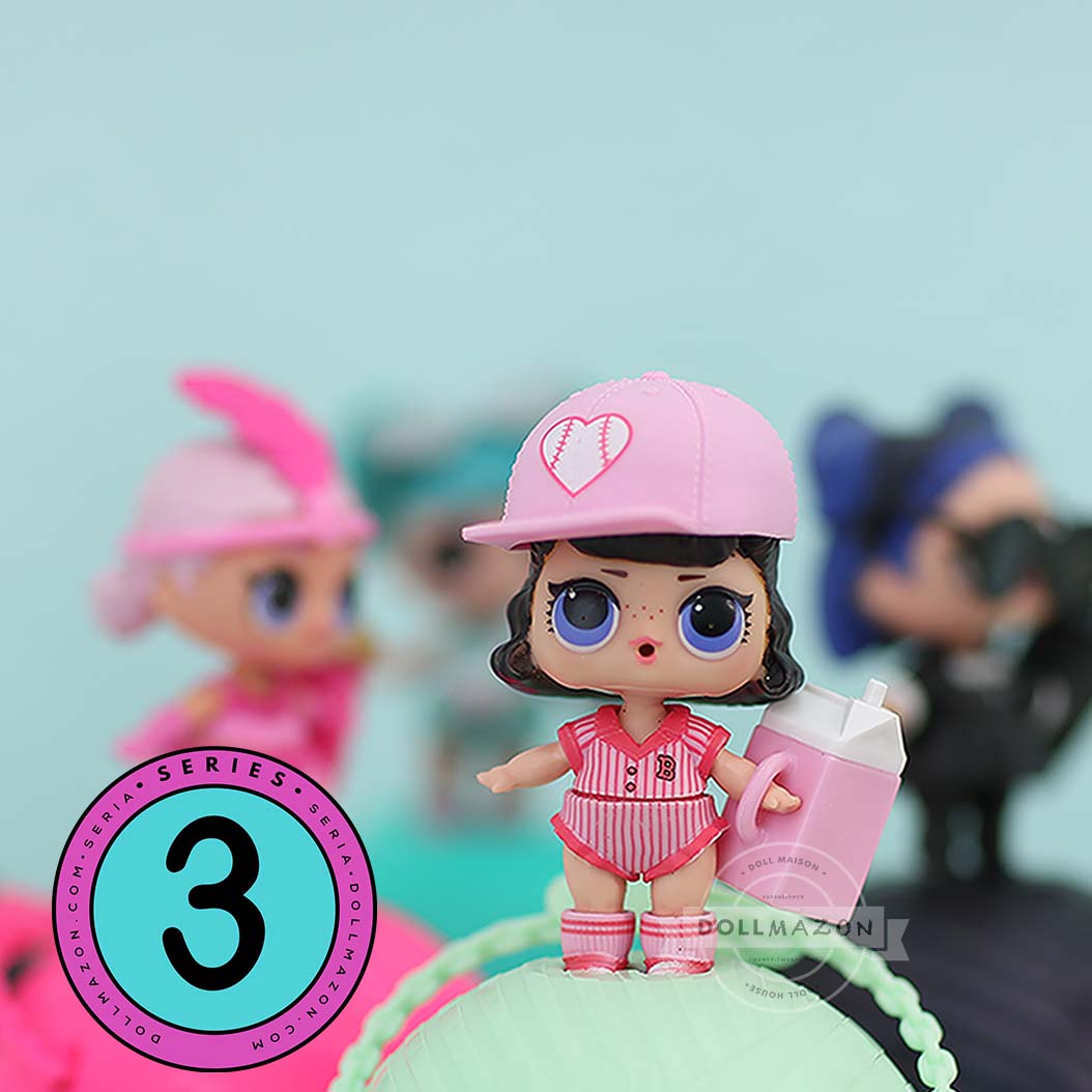 LOL Surprise! Series 3 Confetti Pop was launched in December 2017, just in time for Christmas. LOL Dolls Series 3 Confetti Pop has 36 tots (big sisters) and 39 lil sisters. Confetti Pop also brought some exciting
