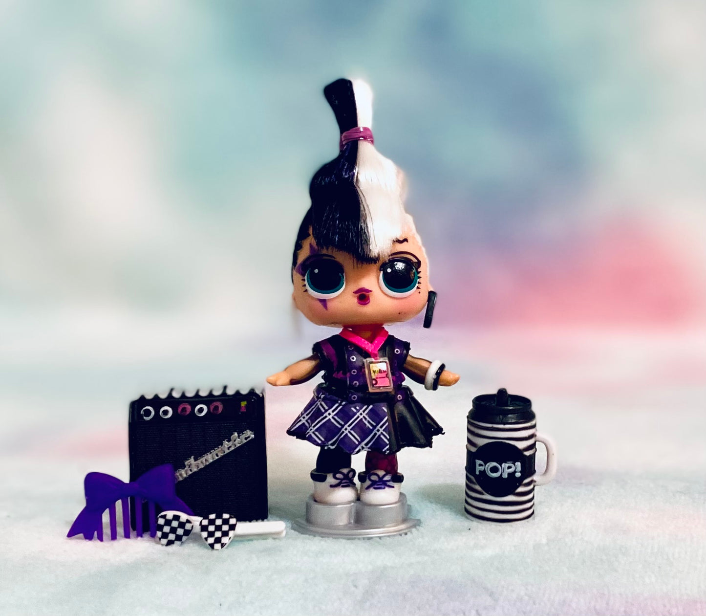 Roadie LOL Surprise Hair Flip Rock Club (RM-008)