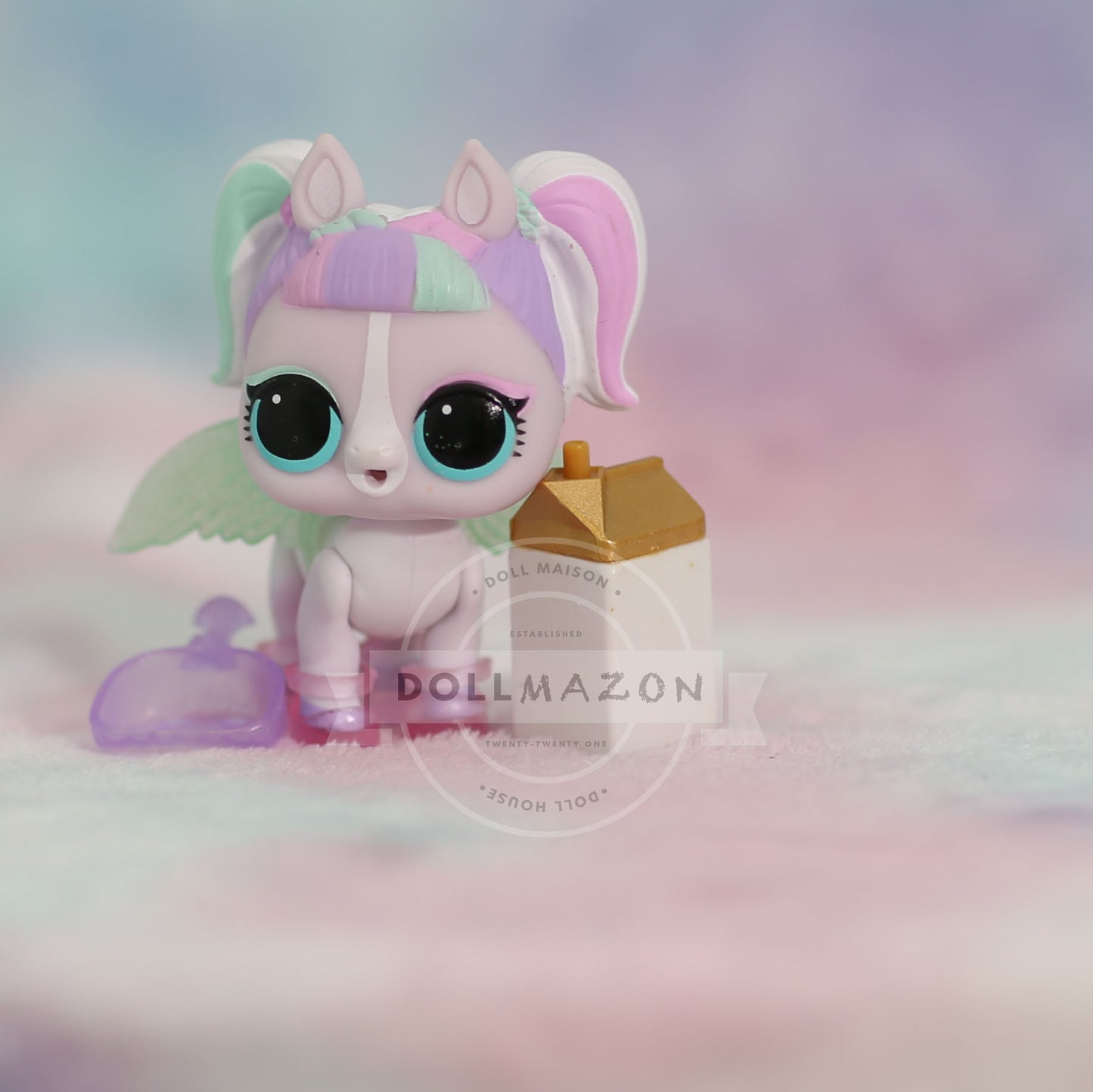 Unipony LOL Unicorn Surprise Pets Eye Spy Series Theater Club (?-092)