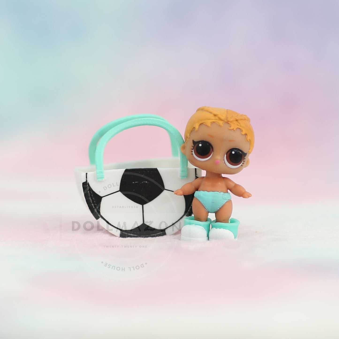 Lil Kicks LOL Surprise Doll Series 2 Athletic Club (2-054)