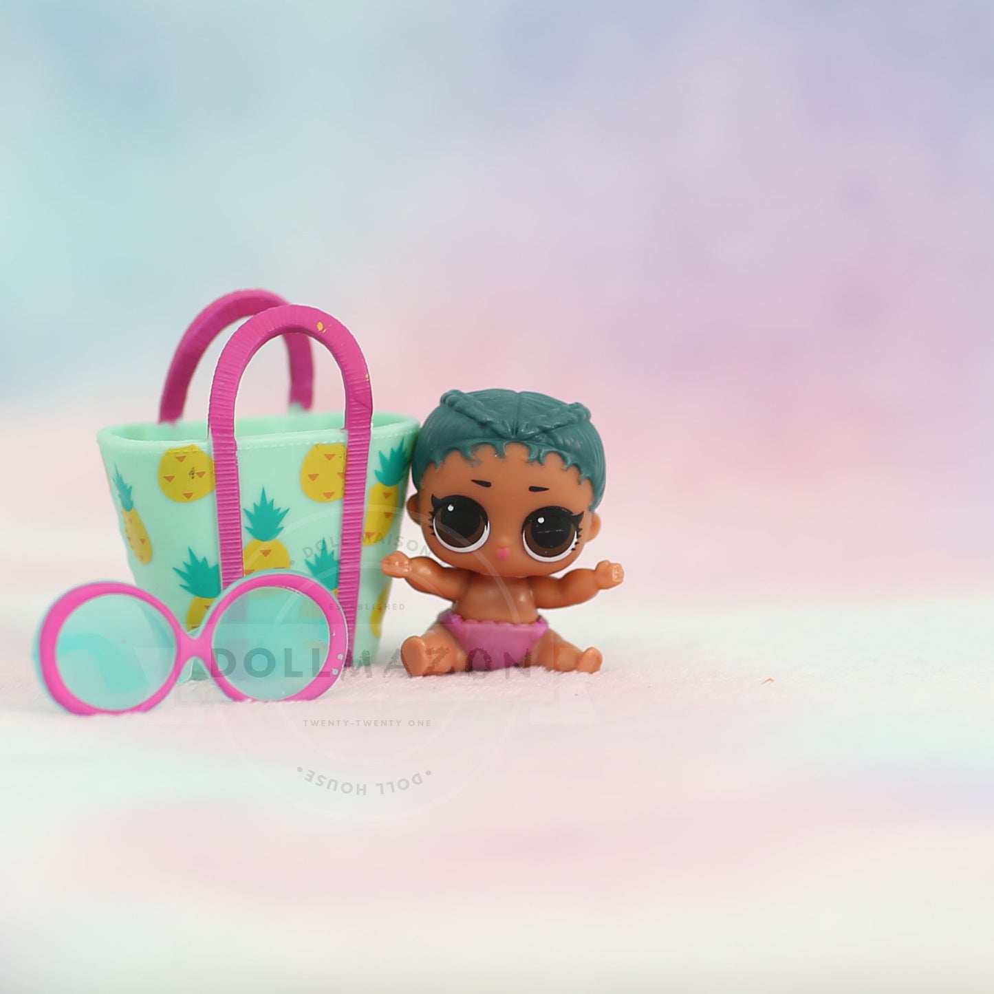 Lil Coconut Q.T. Stop LOL Surprise Doll Series 3 Theater Club (3-050)