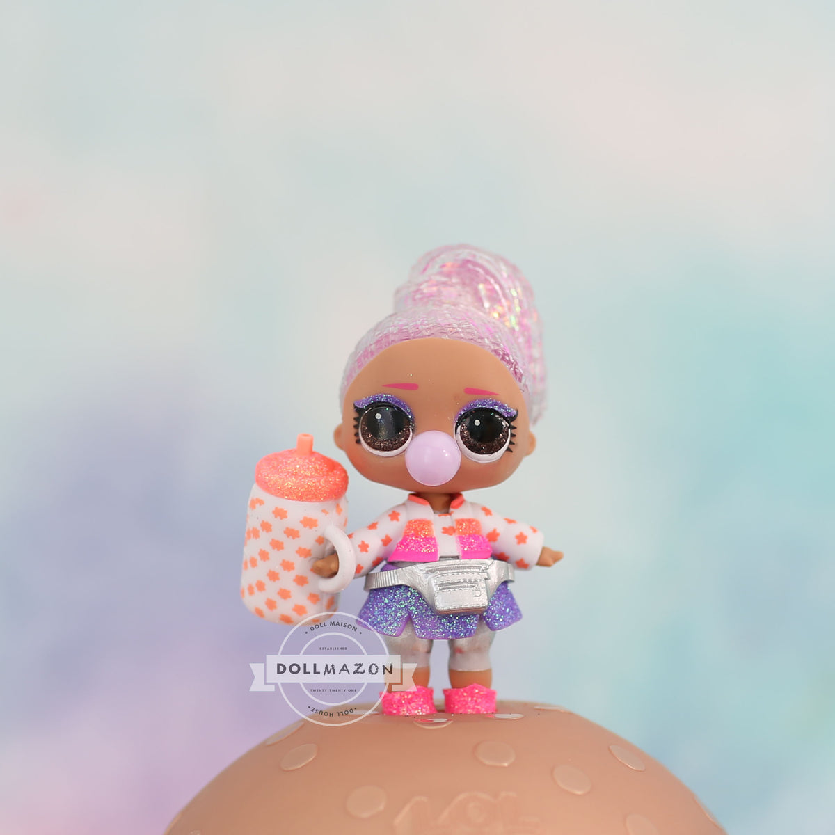 Figure 8 Ice Skater LOL Surprise Glitter Globe Chill Out Club (WD-006)