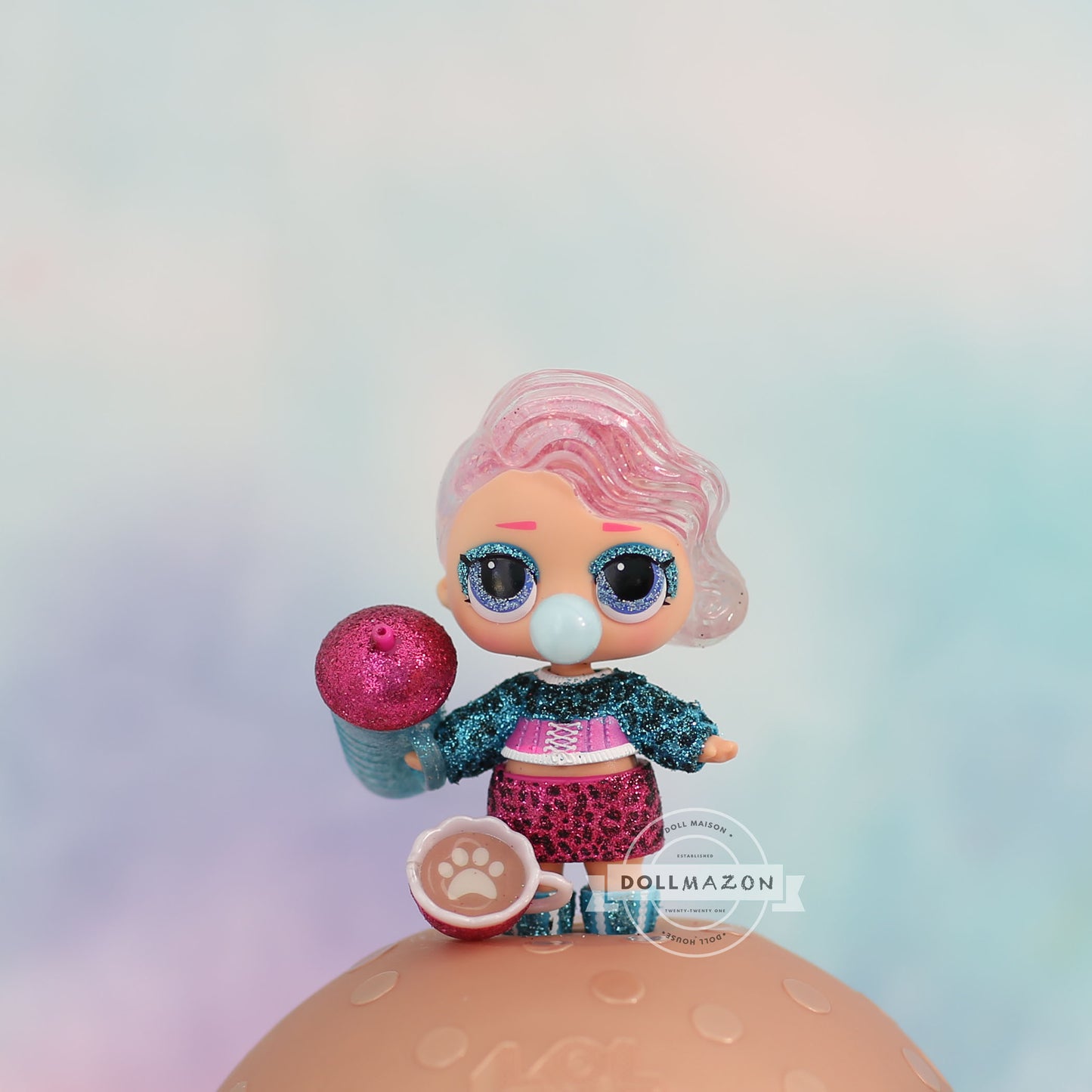 Snow Leopard LOL Surprise Glitter Globe Chill Out Club (WD-007)