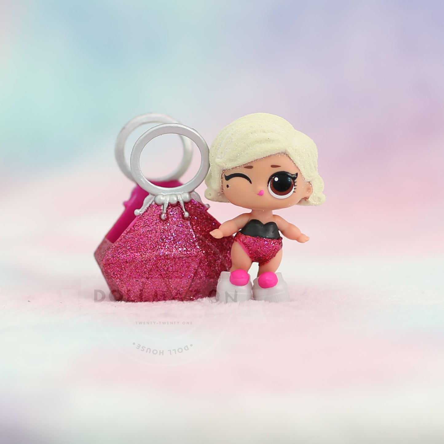Lil Glamour Queen LOL Surprise Winter Disco Lil LOL Dolls The Glitterati (WD-031)