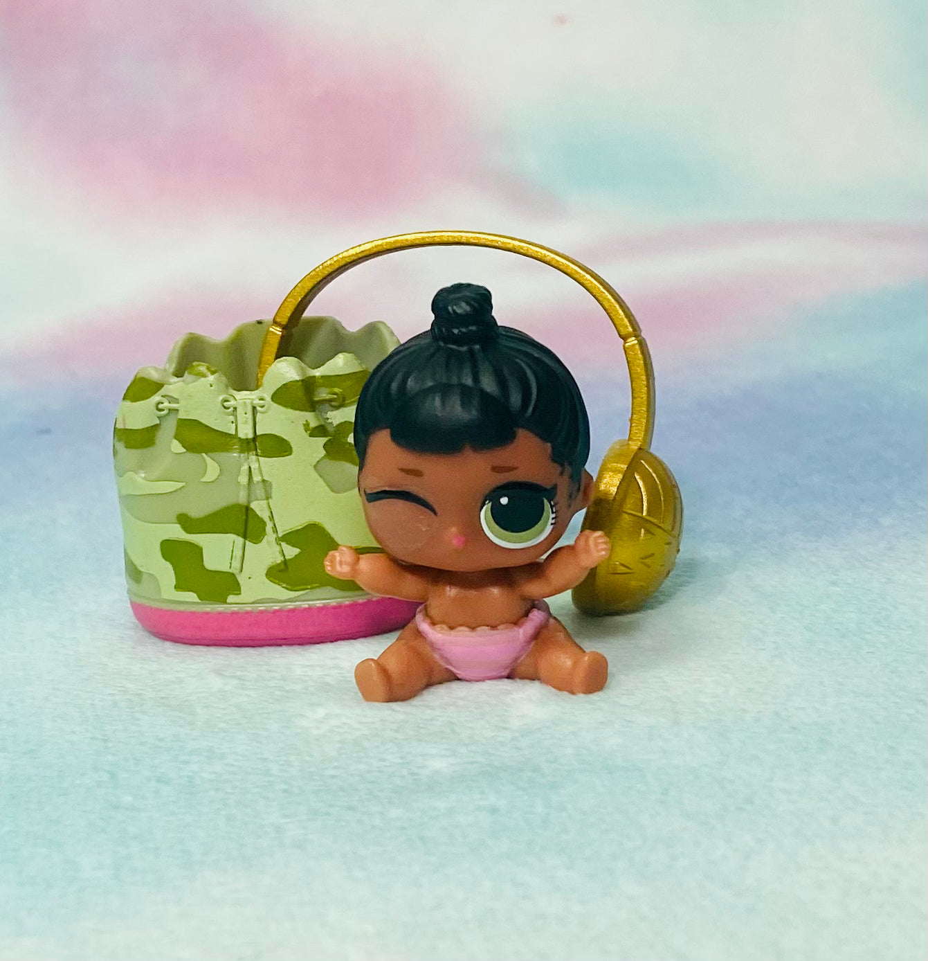 Lil Honey Bun LOL Surprise Doll Series 2 Hip Hop Club (2-067)