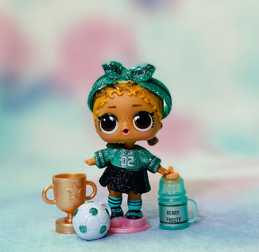Kicks (AS-301) LOL Surprise All-Star B.B.s Sports Series 3 Soccer Team Sparkly Dolls