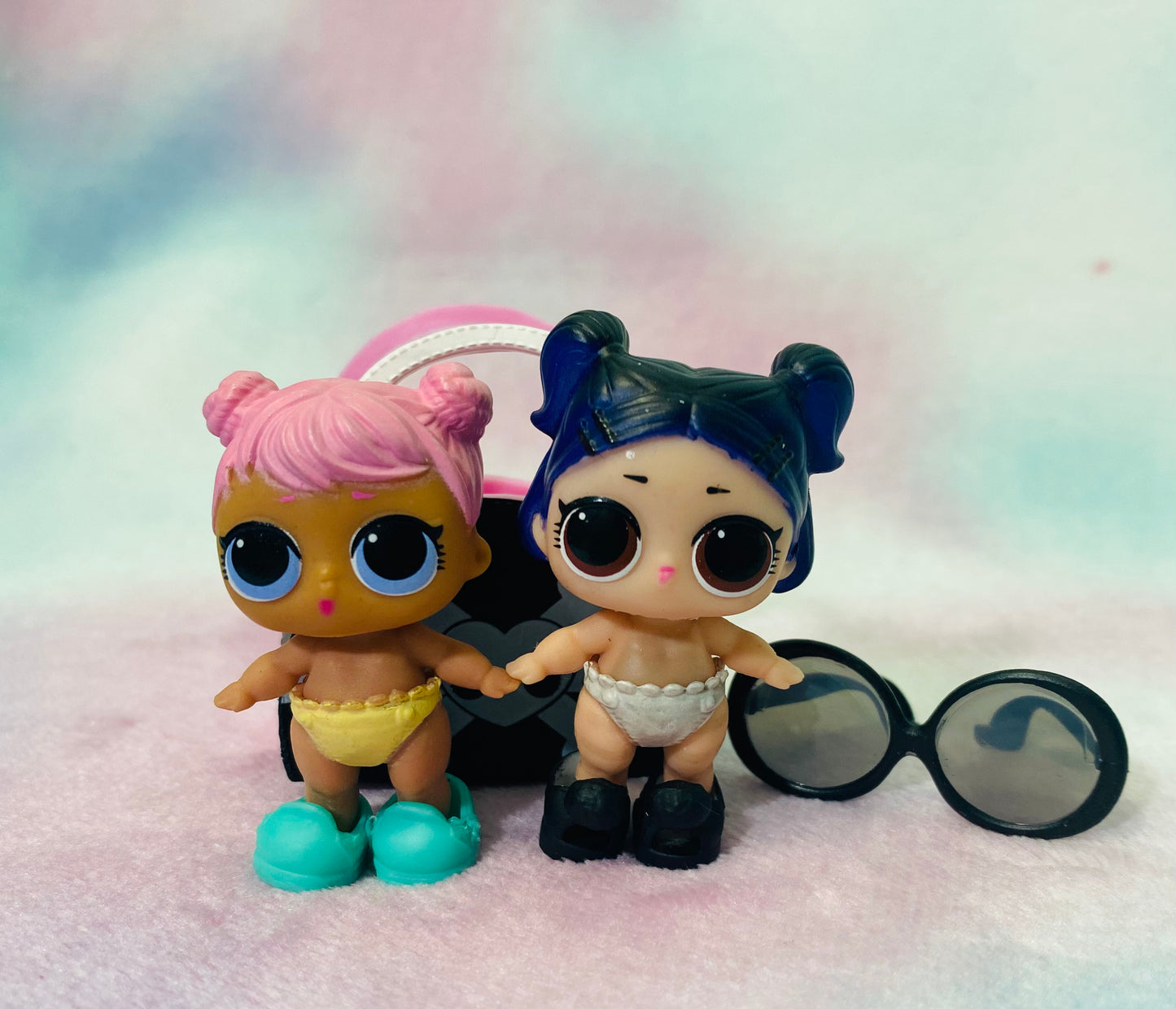 Lil Dawn and lil Dusk LOL Surprise Doll Series 3 Opposites Club (3-044)