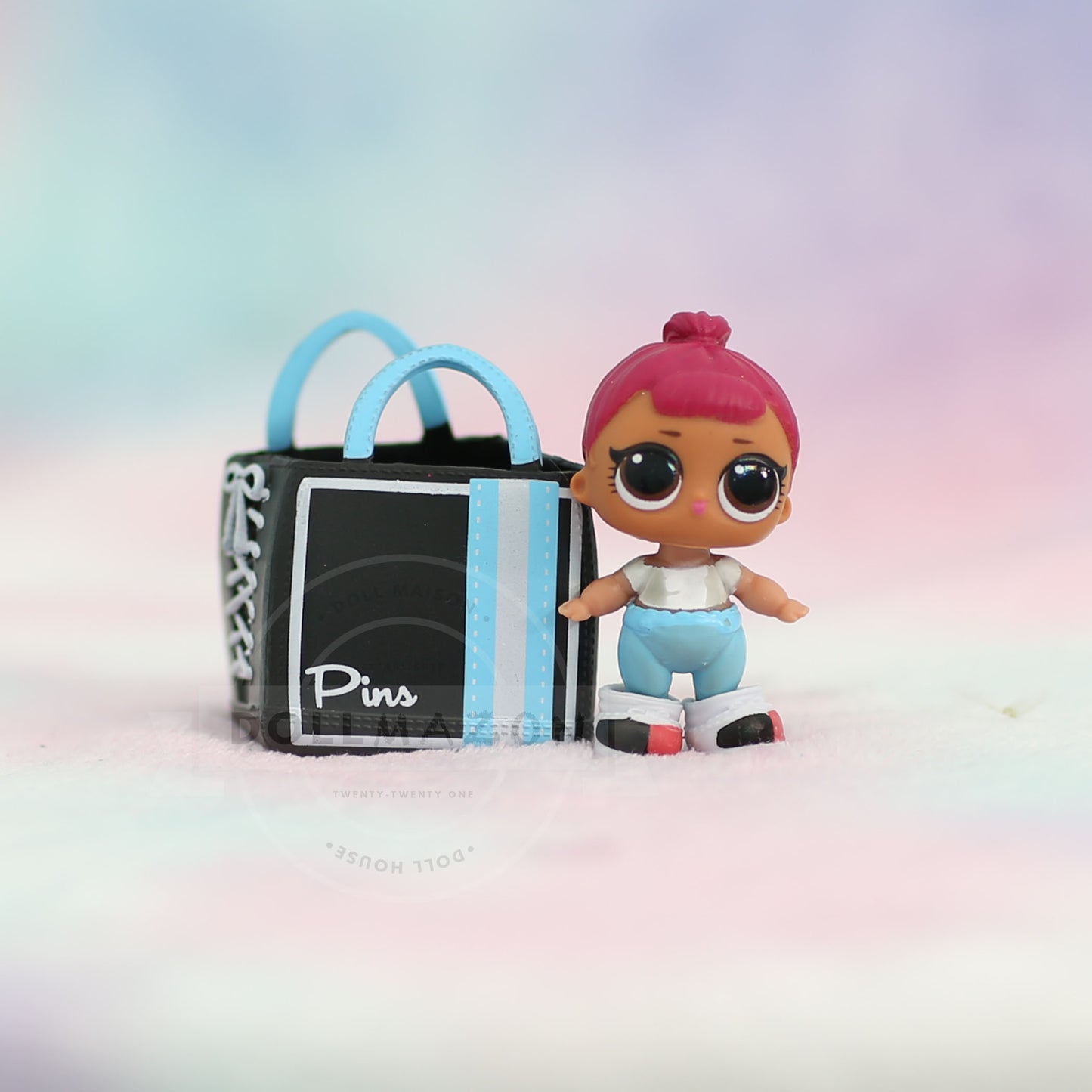 Lil Pins LOL Surprise Winter Disco Lil LOL Dolls Athletic Club (WD-037)